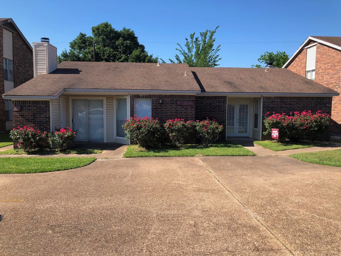 Charming 2-Bedroom Duplex with Modern Upgrades in Pecan Ridge! - Charming 2-Bedroom Duplex with Modern Upgrades in Pecan Ridge!