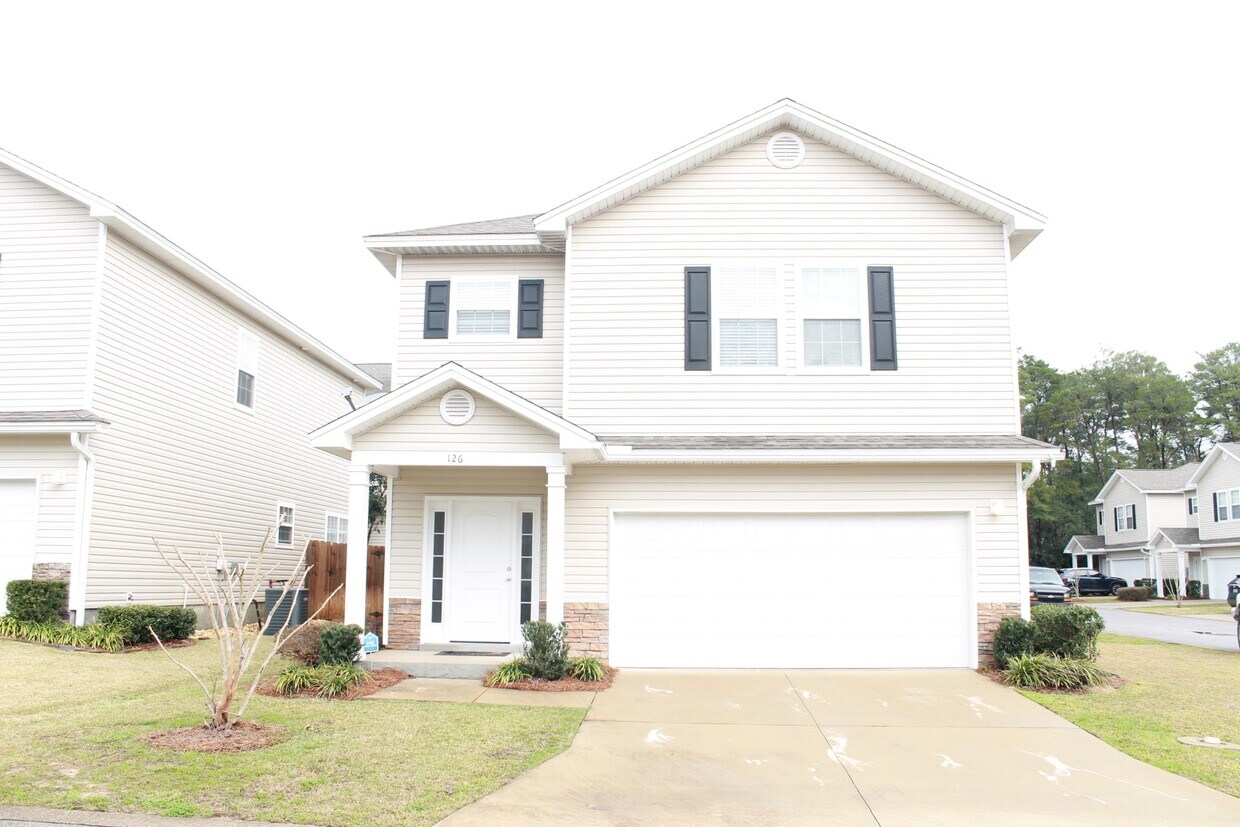 126 Farrah Ave, Niceville, FL 32578 House Rental in Niceville, FL