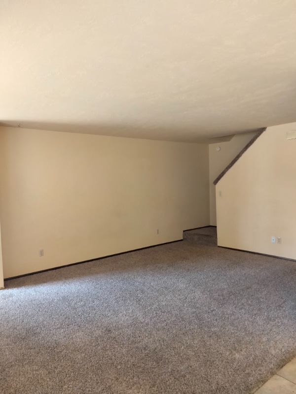 Foto del edificio - 797 Meadows Dr