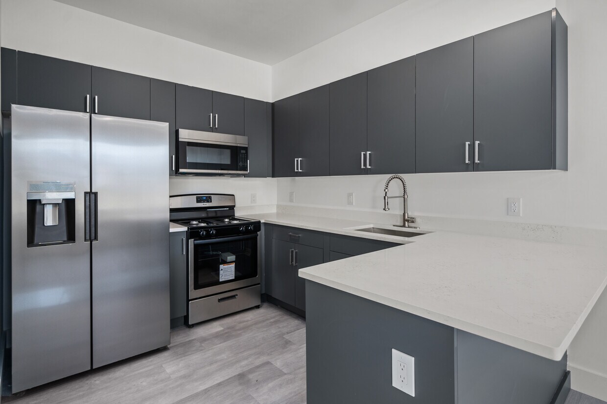 THE STEVEN Apartments 4345 W 32nd St Bayonne, NJ