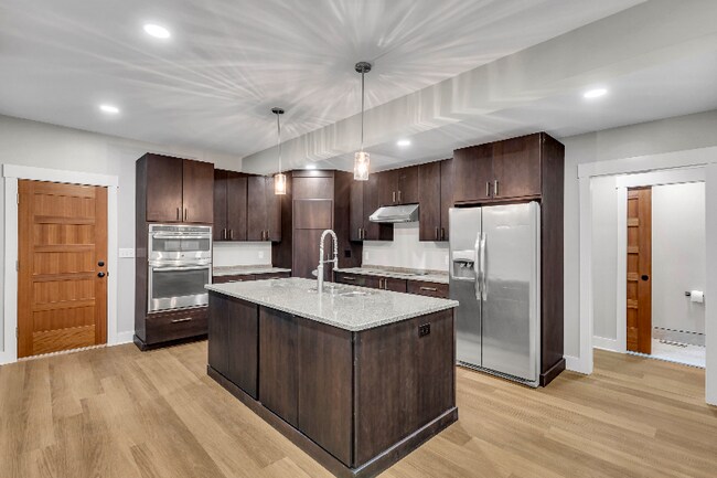 Building Photo - 1323 Seiler Ave