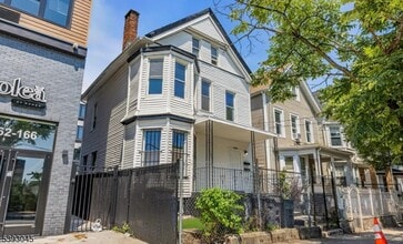 Building Photo - 168 N 5th St