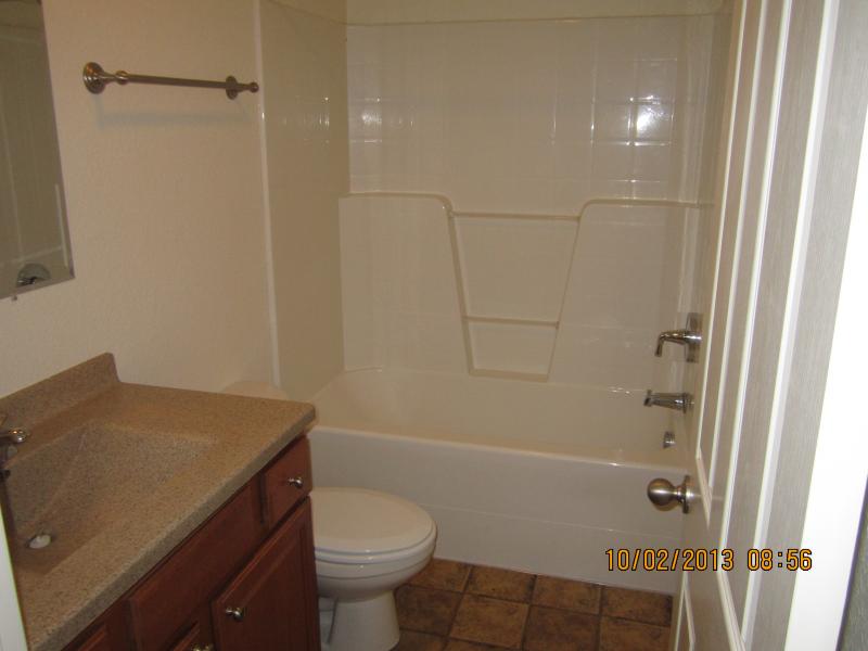 Foto del edificio - 513 E 8th St