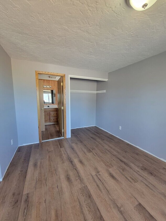 1233 W 10th St, Port Angeles, WA 98363 House Rental in Port Angeles, WA