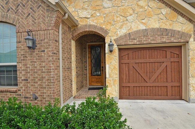 Building Photo - 12812 Black Hills Dr