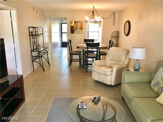 Foto del edificio - 625 30th Ave W