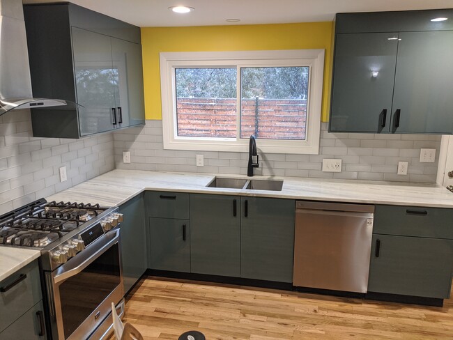 kitchen - 5893 Wadsworth Blvd