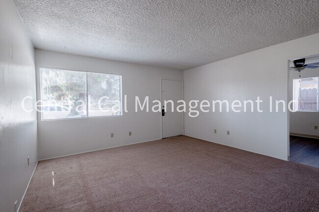 Foto del edificio - 6208 Stine Rd