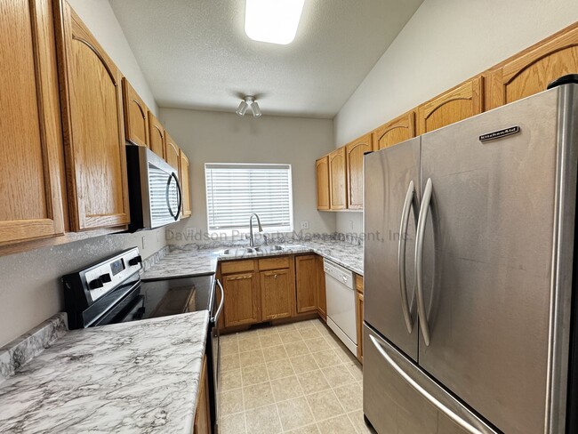 Foto del edificio - Spacious 3 Bedroom Condo in Southeast Colorado Springs