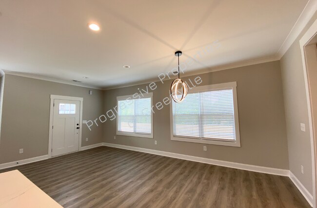 Foto del edificio - 148 Lilia Hill Cir