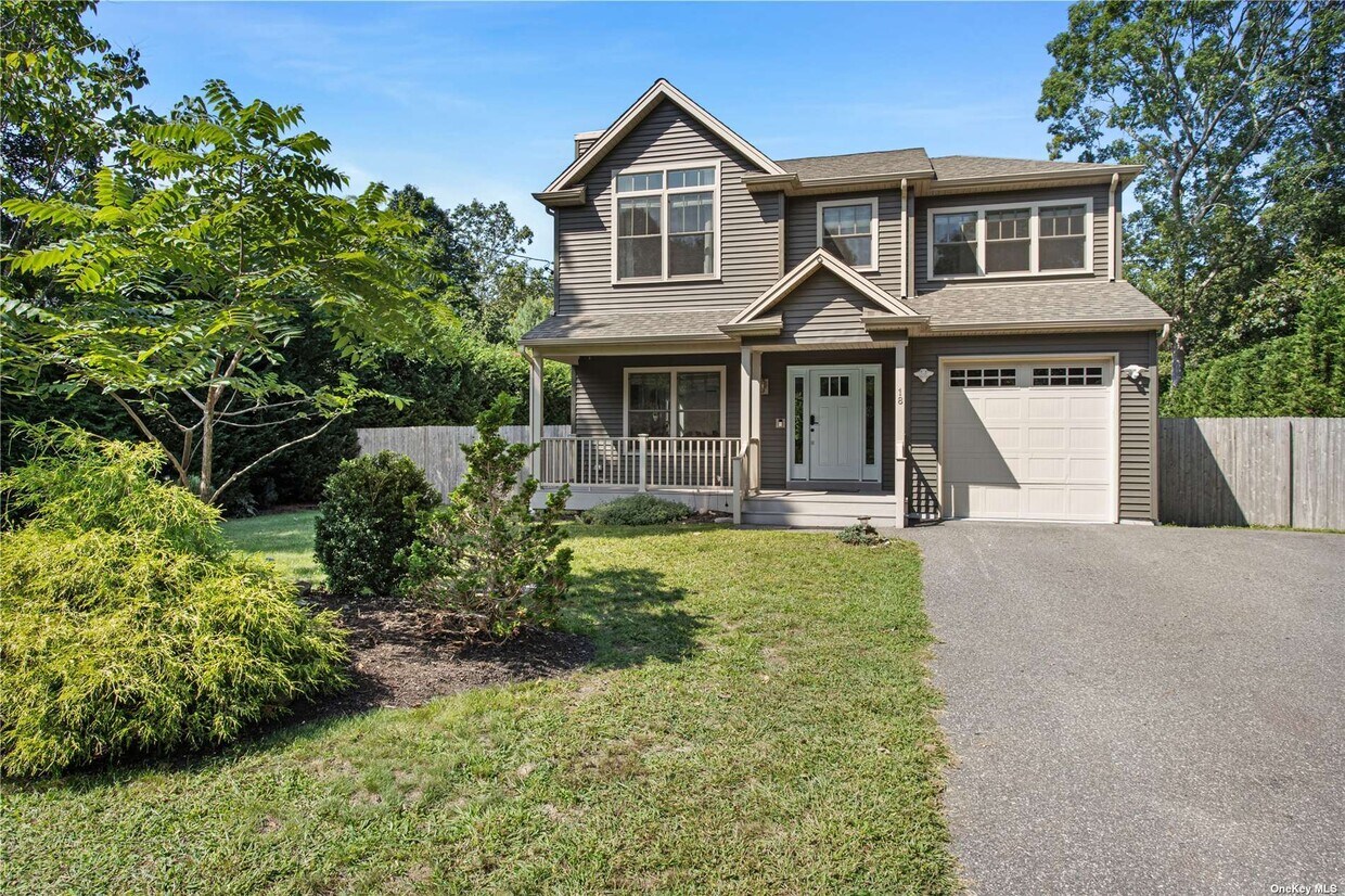 18 Robertson Ln, Hampton Bays, NY 11946 - House Rental in Hampton Bays ...