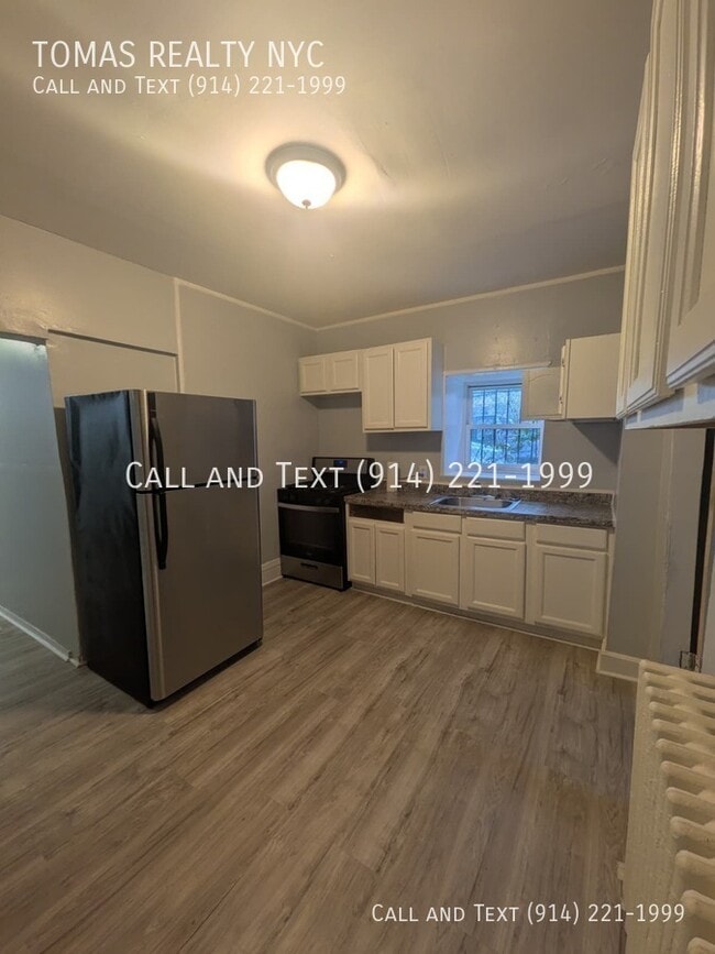 Photo - 10 N Bond Apt 1-1