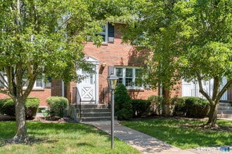 Building Photo - 45 Brandywine Ln