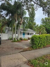 Building Photo - 1090 N Florida Ave