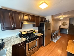 Building Photo - 325 Taylor St