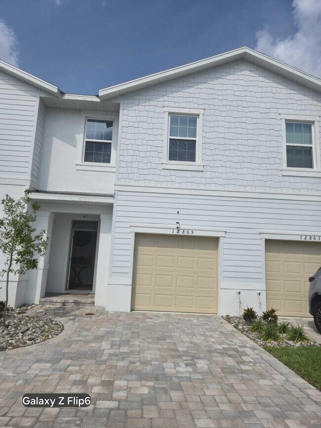 Building Photo - 12865 SW Forli Wy