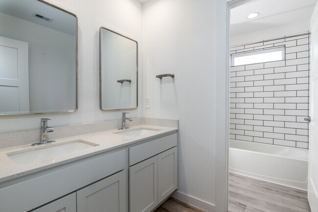 Foto del edificio - 13344 Bear Creek Ct