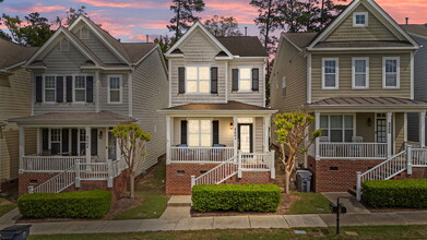 Building Photo - 5007 Sunny Creek Ln