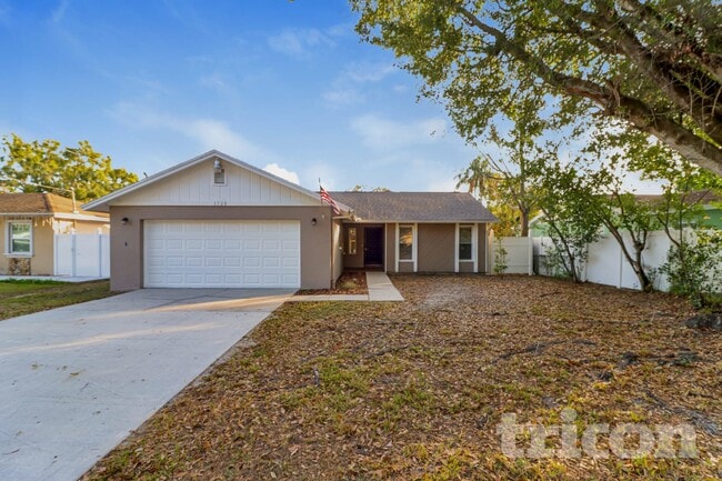 Building Photo - 1928 W Clinton St