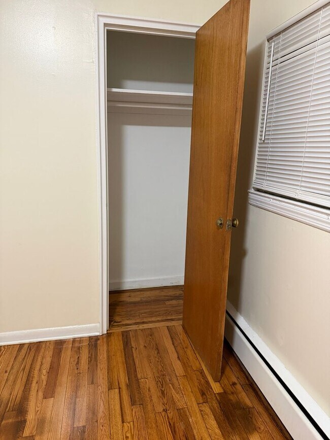 Building Photo - Spacious 3BR Duplex in Bronx