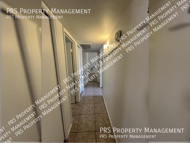 Foto del edificio - 1407 W Palomino Dr