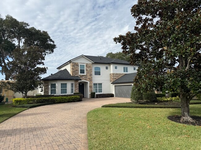 Photo - 3900 Lake Sarah Dr House