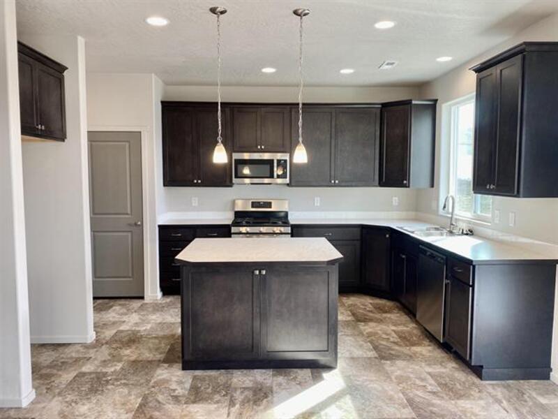 13127 W Pacific Ave, Airway Heights, WA 99001 House Rental in Airway