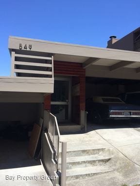 Building Photo - 549 Corbett Ave