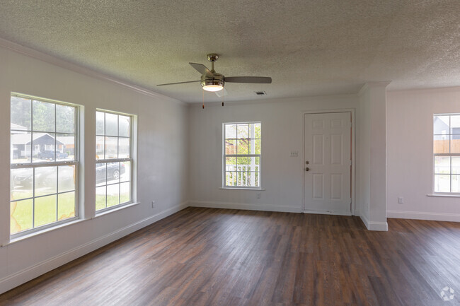 Living room - The Village at Sam Houston