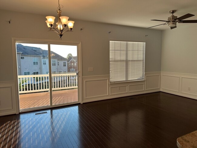 Building Photo - 9075 Alexander Way