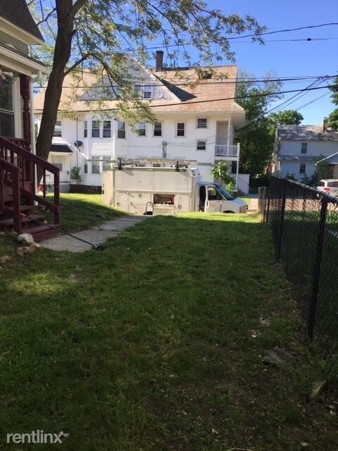 Foto del edificio - 954 Park Ave