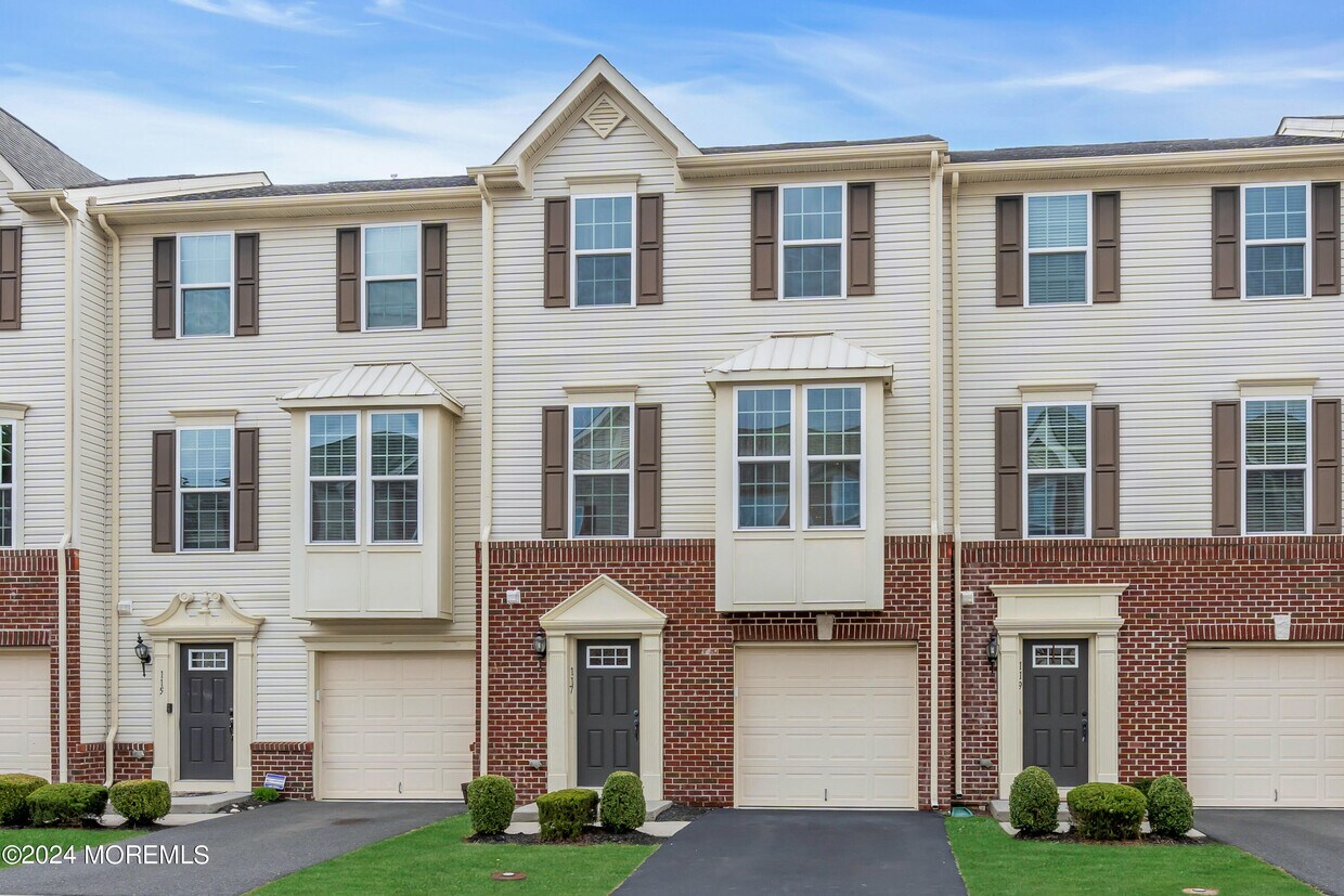 117 Kyle Dr, Tinton Falls, NJ 07712 Condo for Rent in Tinton Falls