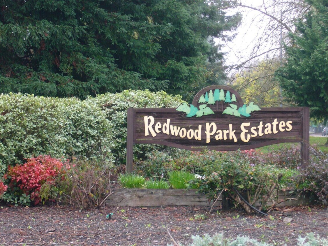 Primary Photo - 1509 Parkway Dr