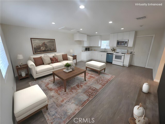 Primary Photo - 1204 E Ave Q4