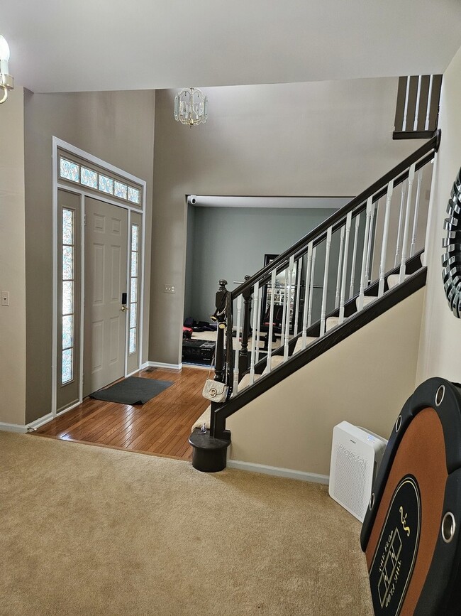 Building Photo - 5149 Conifer Ln
