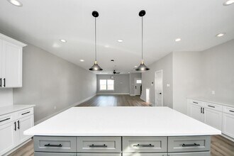 Building Photo - 807 Avenue J