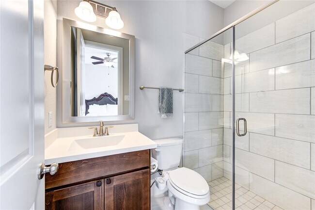 Building Photo - 2403 Juniper Bnd