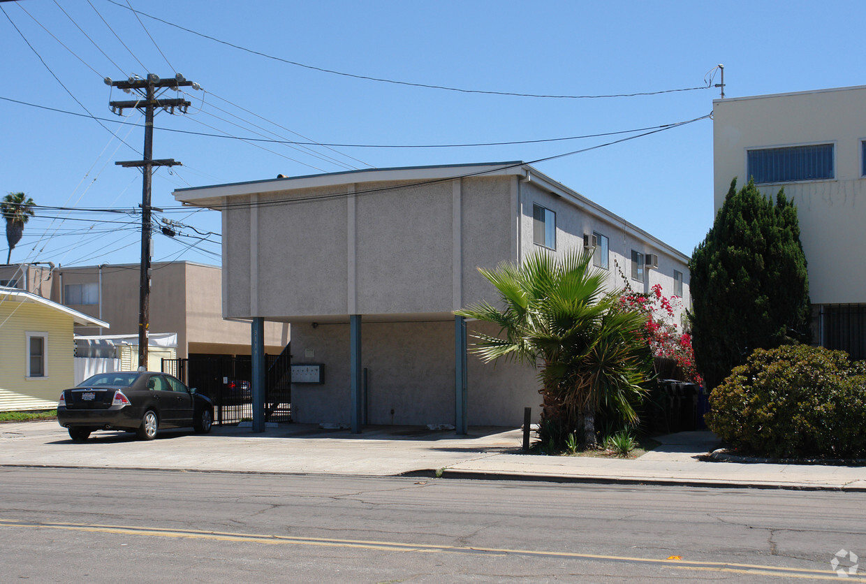 Building Photo - 3119 Howard Ave
