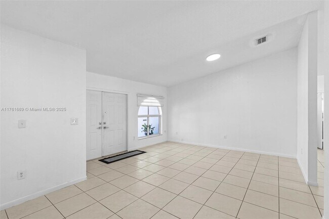 Foto del edificio - 20331 SW 130th Ct