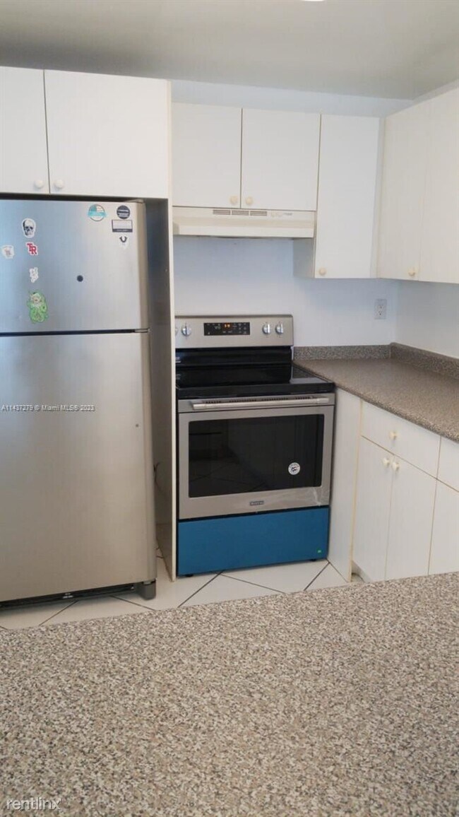 Foto del edificio - Studio, 1 bath Condo - 2301 Collins Ave Ap...