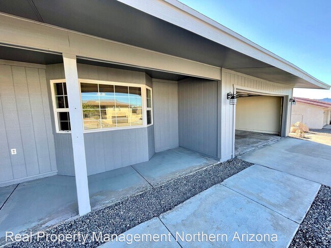 Building Photo - 2 br, 2 bath House - 3060 McCulloch Blvd N.