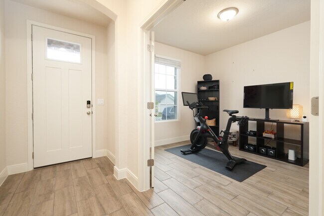 Building Photo - 22143 Approach