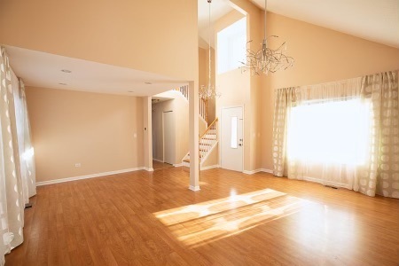 Building Photo - 601 Bordeaux Ct E