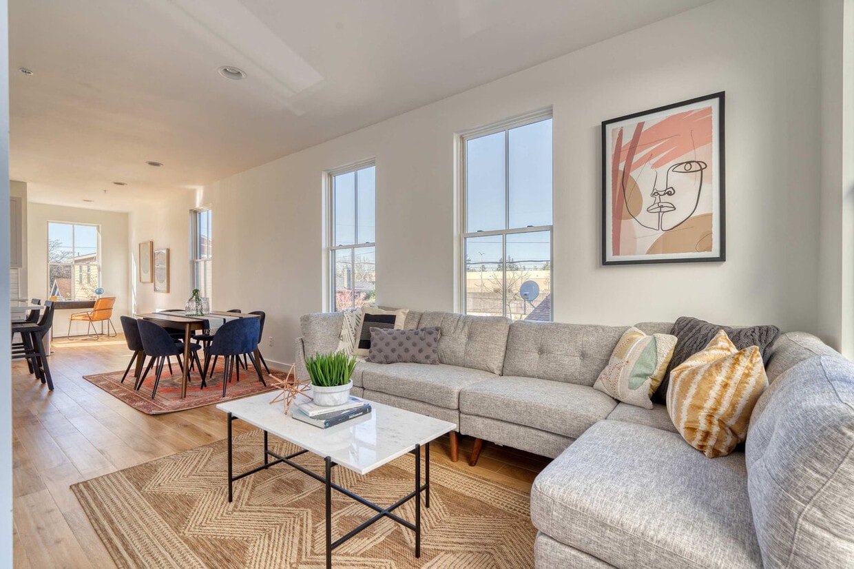 Foto principal - 520 NE 56th Ave