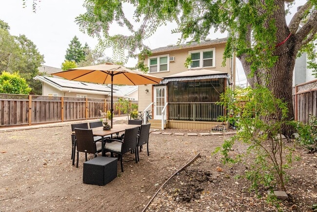 Building Photo - 3793 La Donna Ave