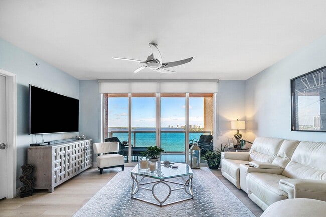 Foto del edificio - 2650 Lake Shore Dr