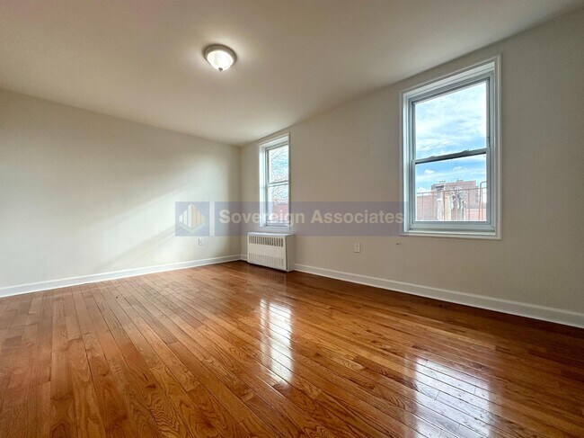 Building Photo - 2940 East 196th Street
