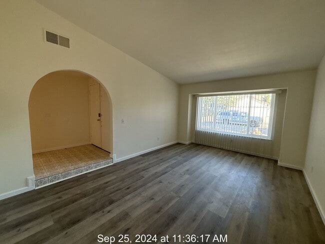 Foto del edificio - Awesome Single Story Elk Grove Home