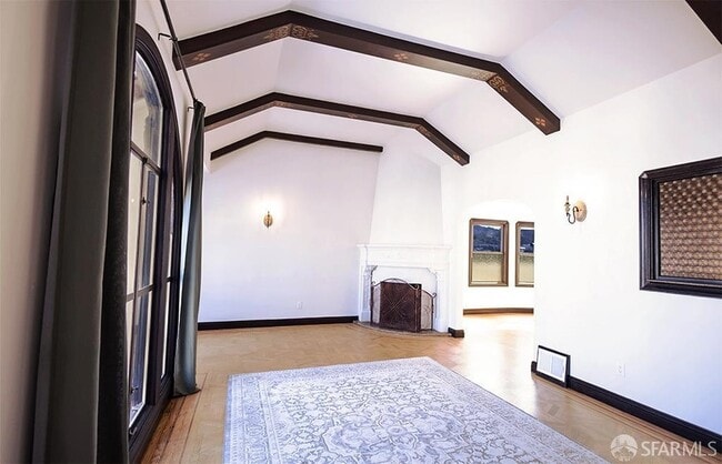 Foto del edificio - 212 Tocoloma Ave