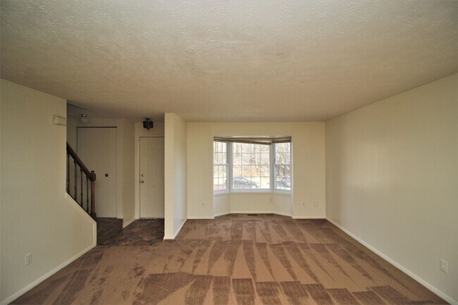 Building Photo - Very Nice Nottingham 3bd/2.5ba Townhouse w/ CAC & W/D--Available 8/14